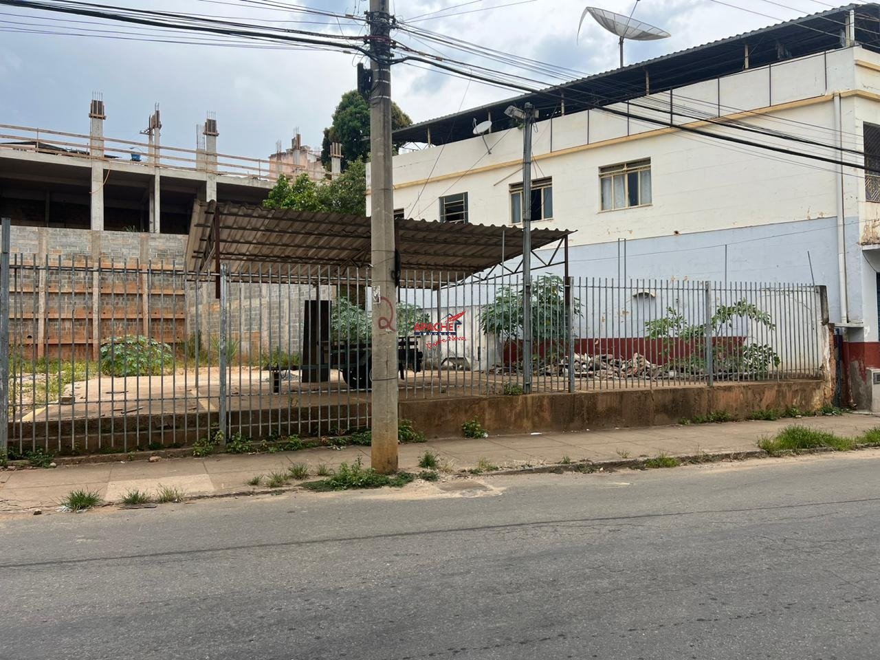 Imagem da propriedade APA8484 2