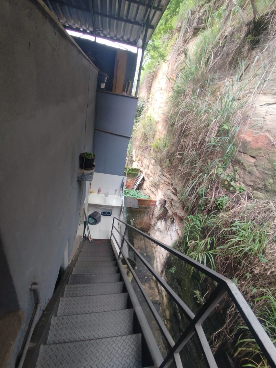 Imagem da propriedade APA8744 24
