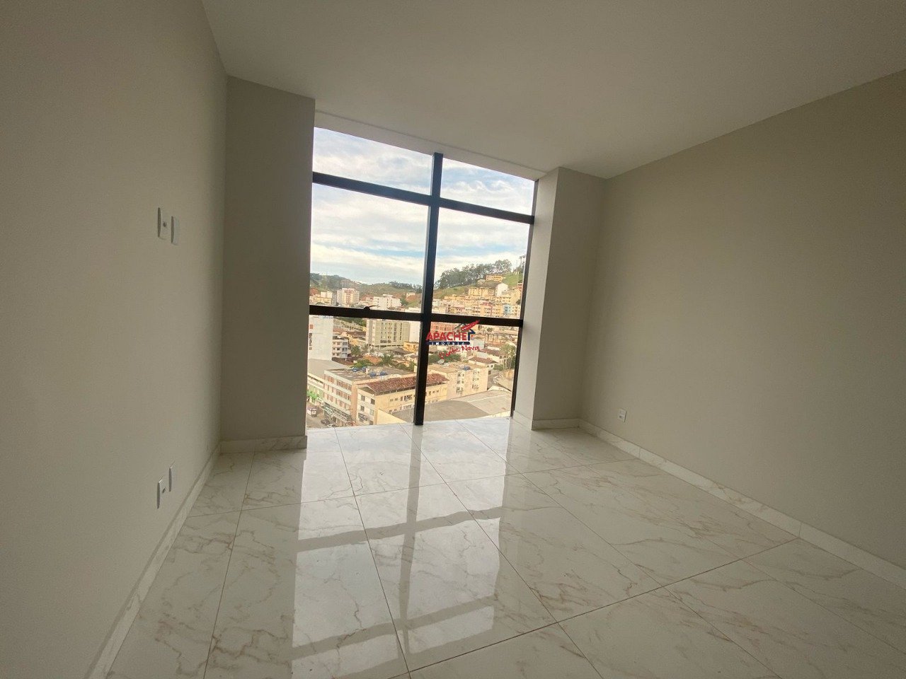 Imagem da propriedade APA8809 22