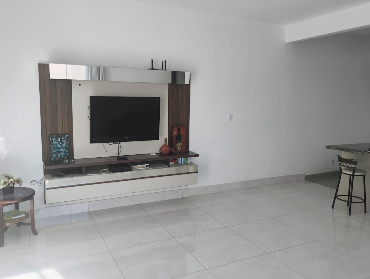 Imagem da propriedade APA8849 8